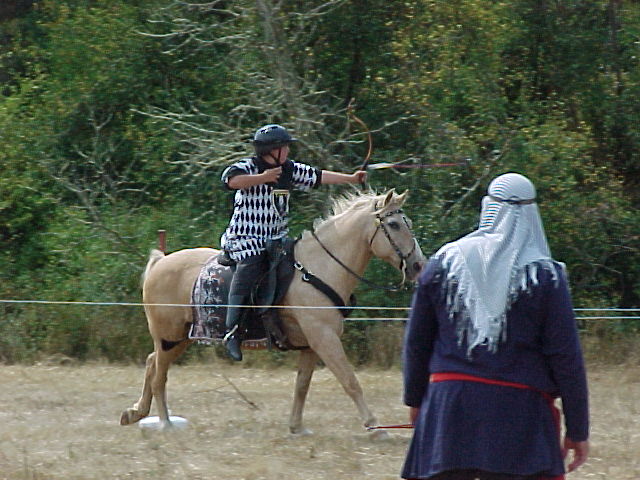Horse archery Giraldus aug04.jpg