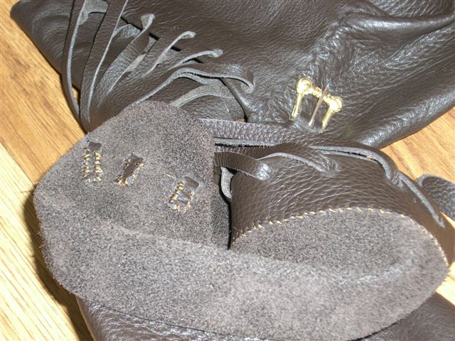 File:Sven's Shoes 2.jpg
