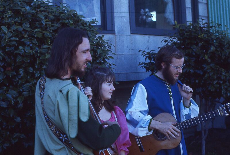 File:House of York Revel 24.jpg