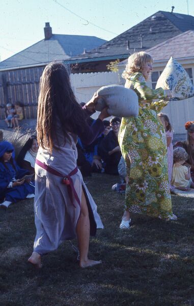 File:House of York Revel 29.jpg