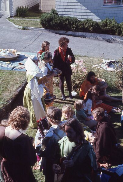 File:House of York Revel 20.jpg