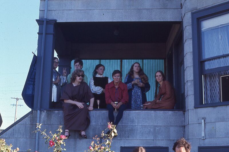 File:House of York Revel 32.jpg