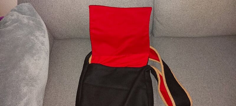 File:Gift for Morgaine Essex's Laurel Ceremony2.jpg