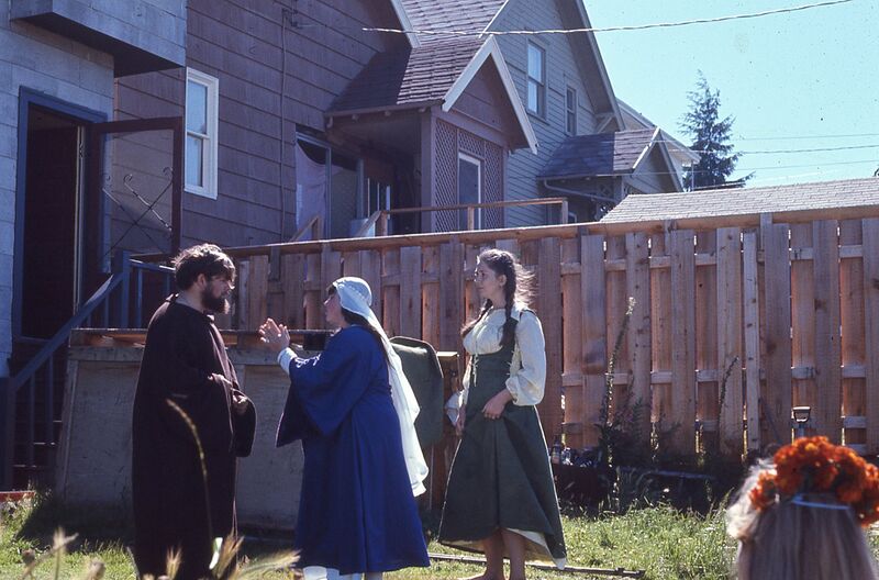 File:House of York Revel 09.jpg