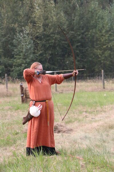 File:Holmgang 2025 Archery Beornwynn.JPG