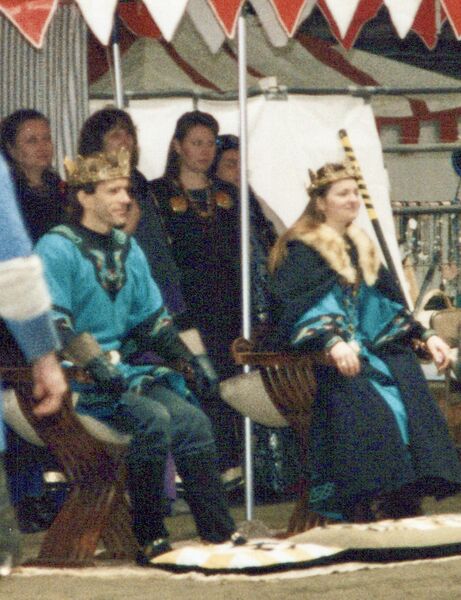 File:Thorin V and Sineidin - Aqua Terra Grete Book 3YC HoneyWar CrownEvent BoarsHunt99 Ursu 0080 a PORT.jpg