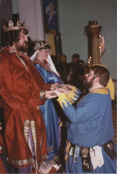 File:Darius and Jacyntha Glymm Mere.jpg